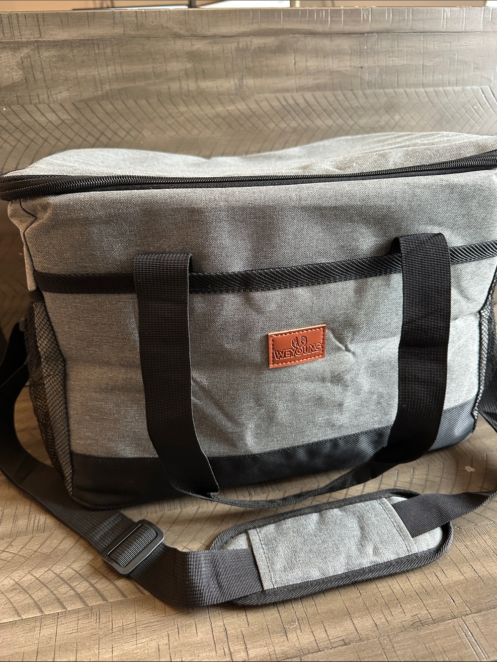 Large Capacity Cooler Bag Full Top Zipper with Shoulder Strap - (Gray)